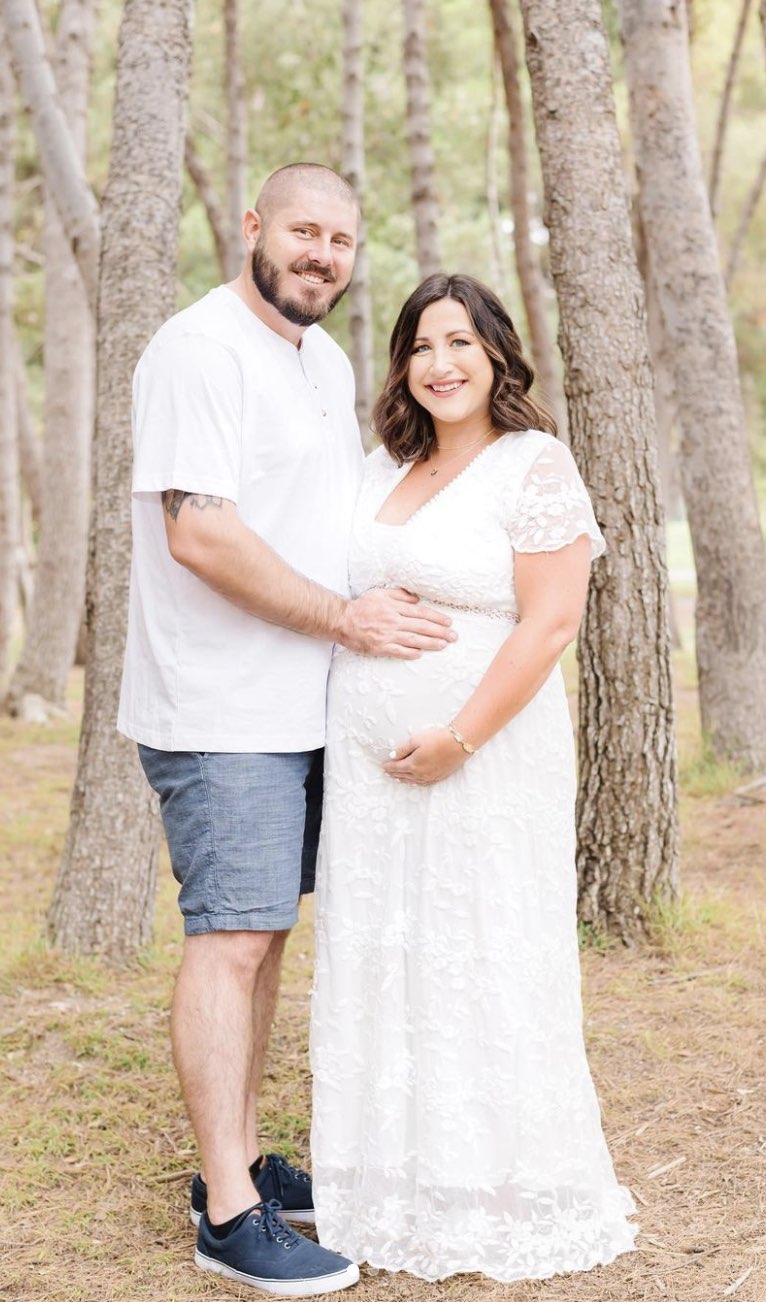 Sleep Bestie - Shanna Vititow and her husband - pregnant of her son
